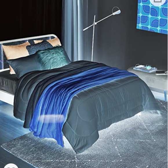 Bedsure Sherpa Fleece blanket - oversized Queen yellow gold mustard fuzzy soft - Picture 3 of 4